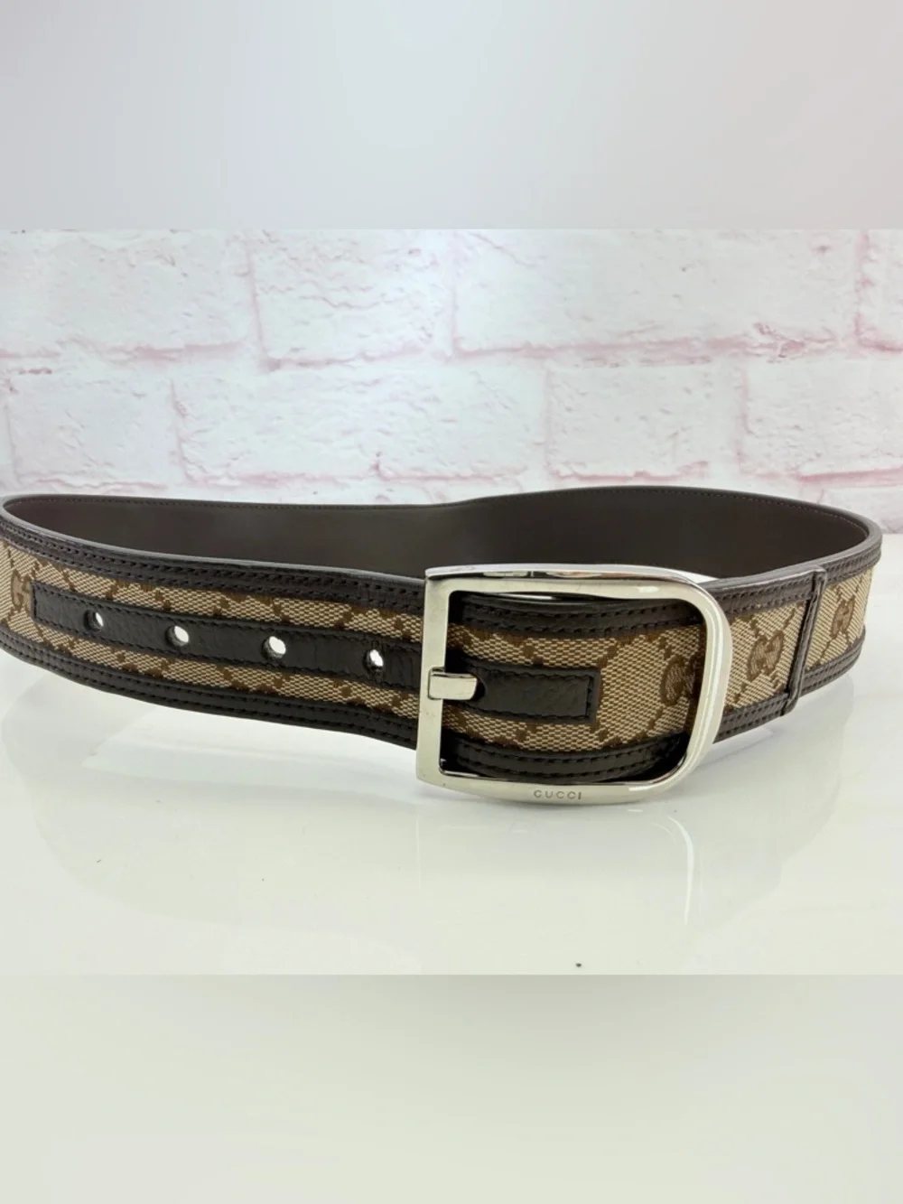 Gucci Mens Beige/Brown GG Canvas Belt with Silver Buckle 75/30